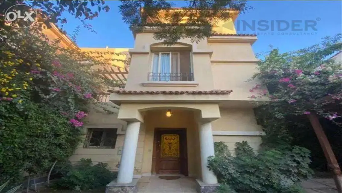 Town 282m middle for sale in grand residence