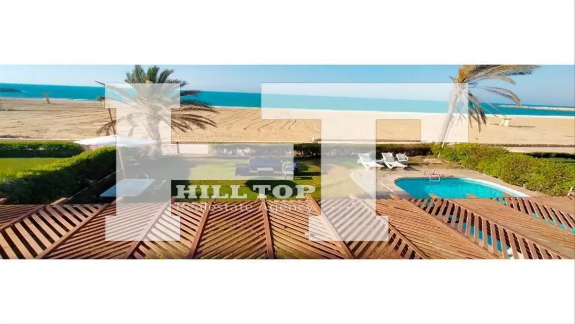 Stand-Alone Villa for sale first row sea at Marina