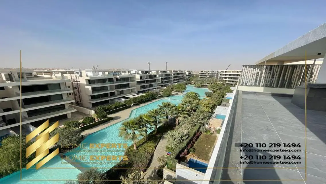 Penthouse roof with pool for rent in Lake View