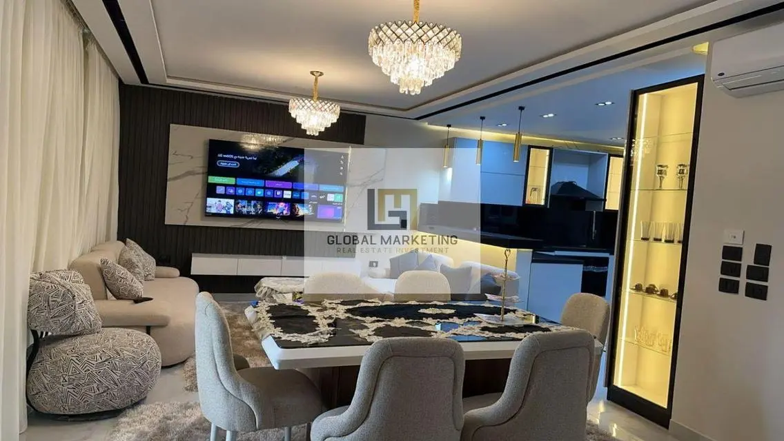 furnished duplex with garden for rent in Hyde park