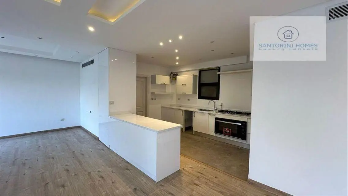 4BR Duplex With Garden For Rent In Eastown