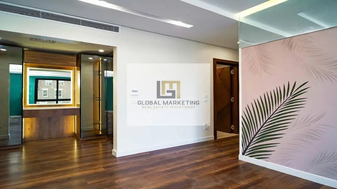 Ground floor duplex with garden, ultra modern