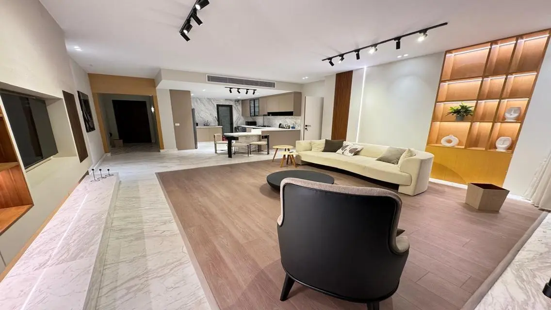 Luxurious Furnished Apartment Special Finishing
