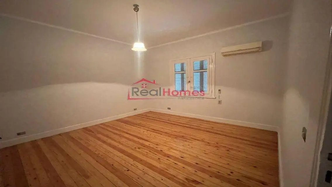 Unique apartment for rent with balcony garden view
