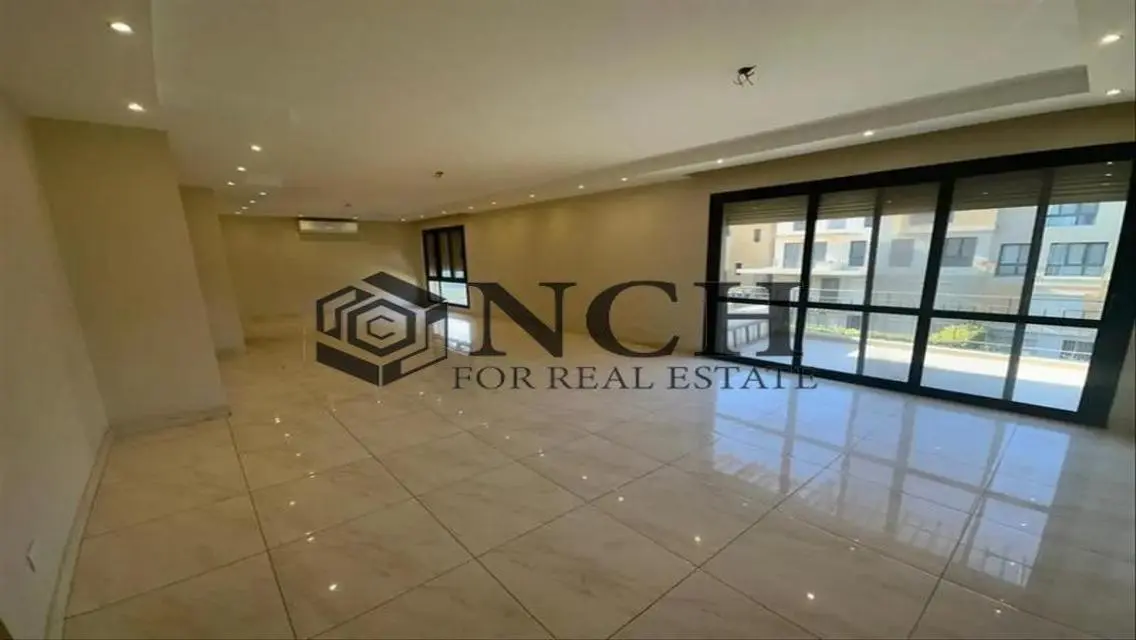 TRIPLEX 320M 4 BED FOR RENT, KITCHEN+APP AND ACS