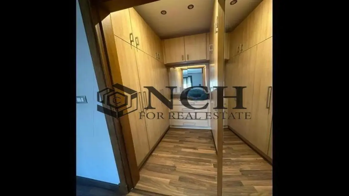 TRIPLEX 320M 4 BED FOR RENT, KITCHEN+APP AND ACS