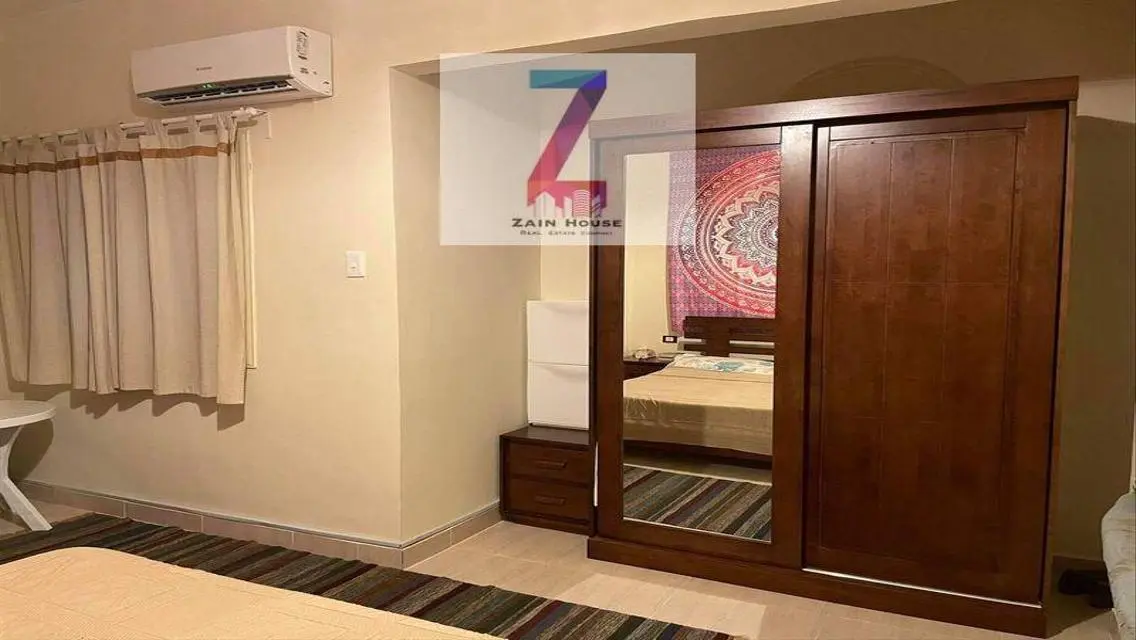Ground floor with furnished garden is furnished