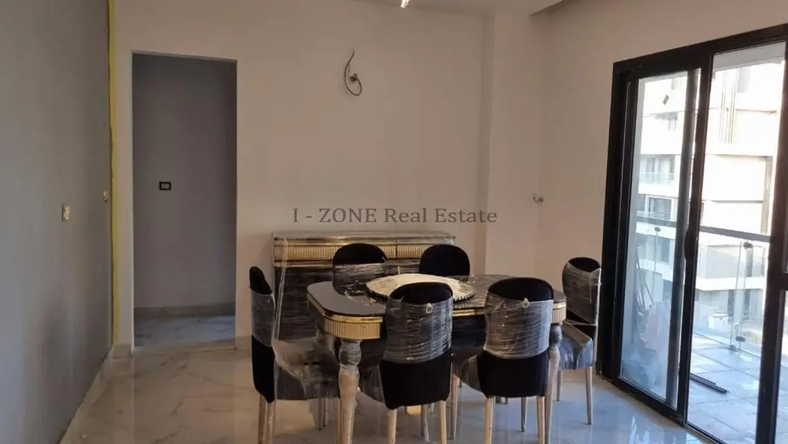 شقة مذهلة للبيع في I-Zone بسعر 55000