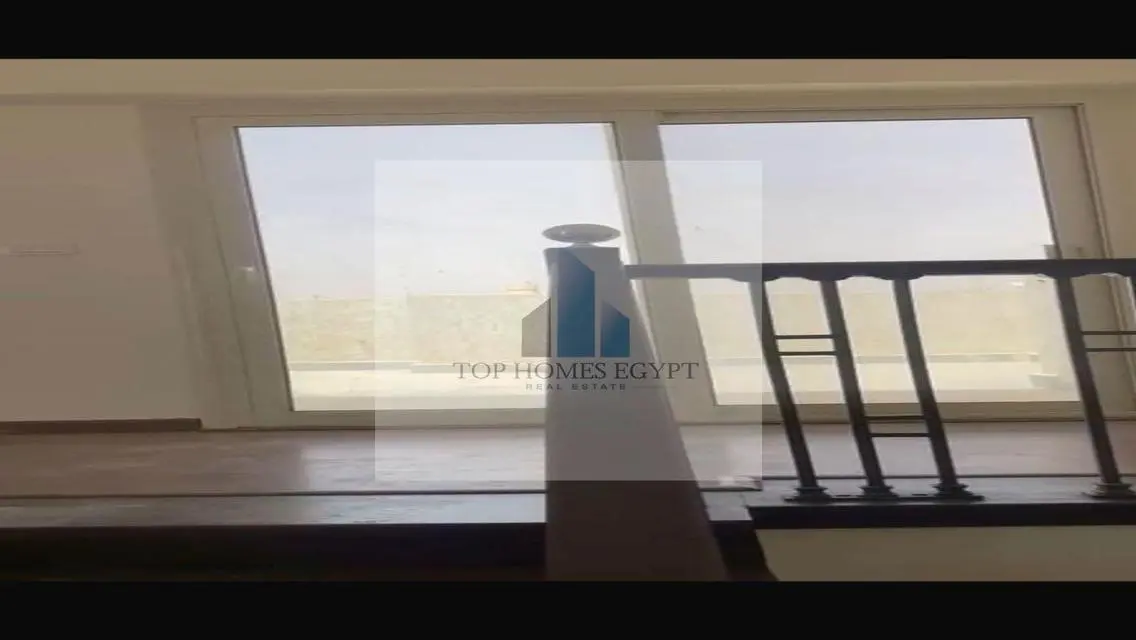 Penthouse for Sale finished/ACs in Promenade