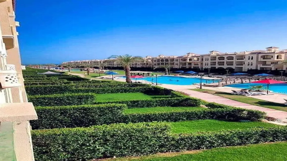 شاليه استلام فورى  يطل مباشره على البحر