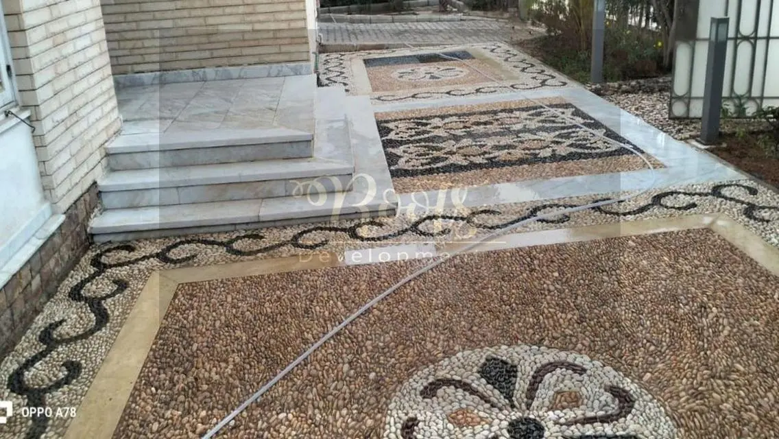 فيلا مفروشه بالكامل مع التكيفات و مطبخ حديث  بارك