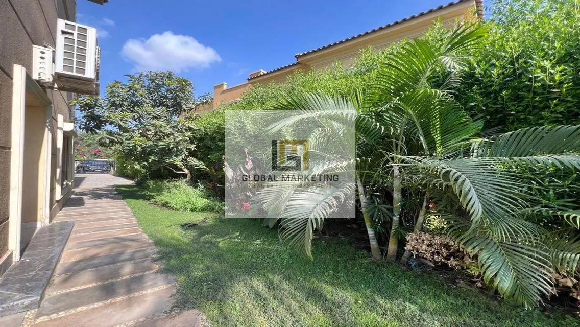 Villa with swimming pool view, private garden