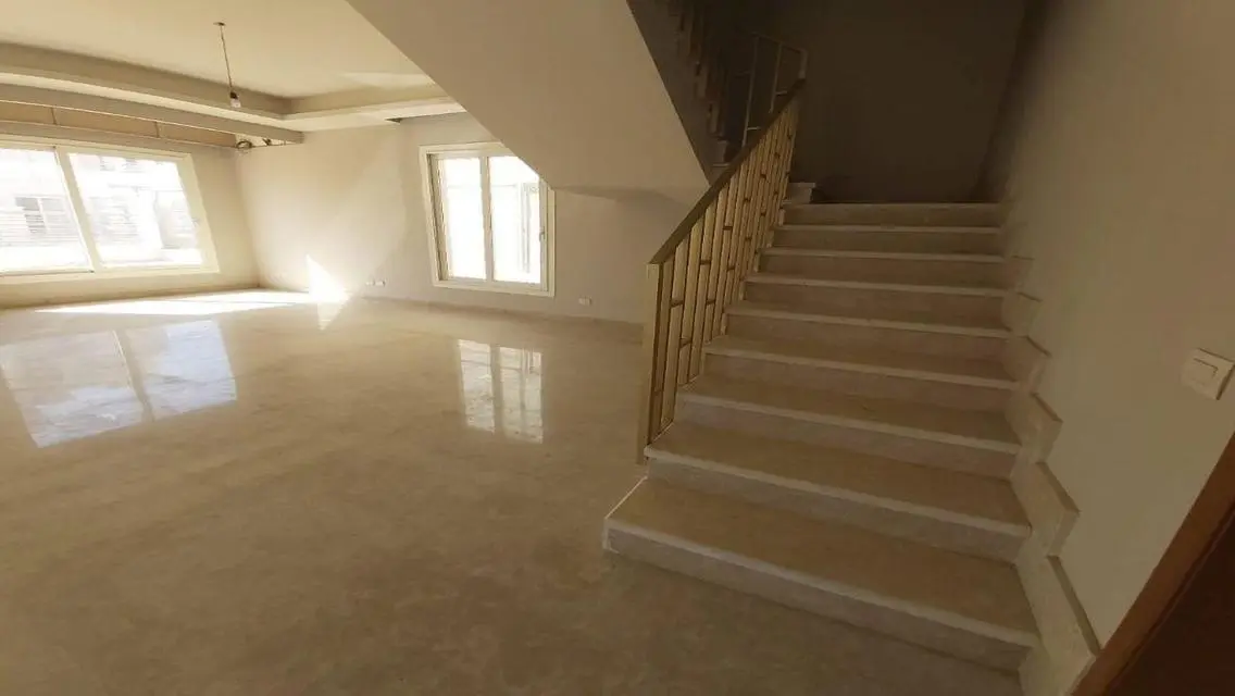 Luxury Twin house Ready To Move In El sheikh Zayed