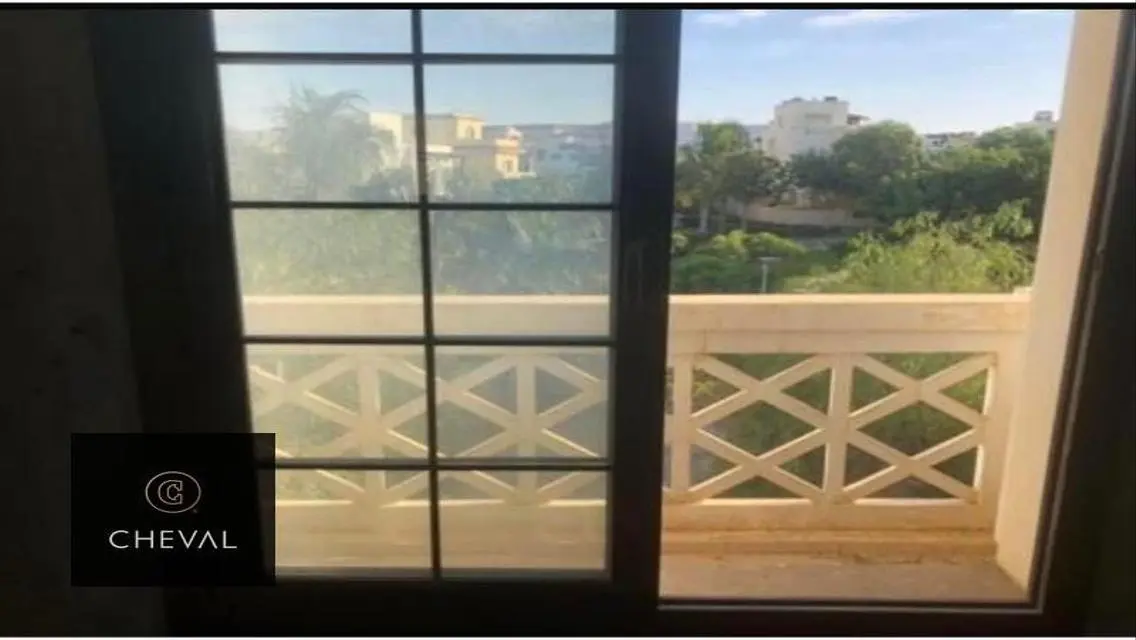 Townhouse for sale near to Zed East New cairo