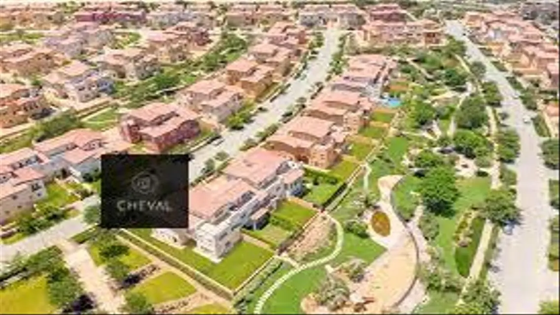 Townhouse for sale near to Zed East New cairo
