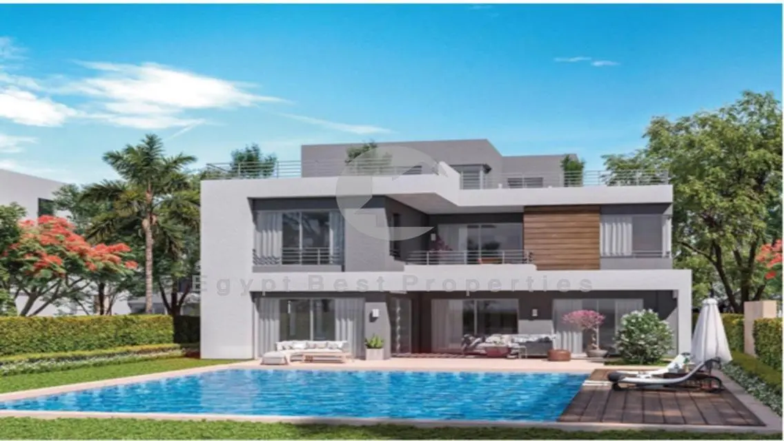 Finished TownHouse With Pool For Sale In The Crown