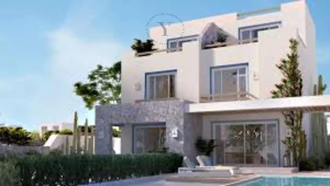 Luxury Villa for Sale with Private Gardens and Exclusive Pools