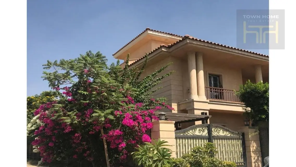فيلا للايجار في مدينتي تشطيبات خاصه بالكامل