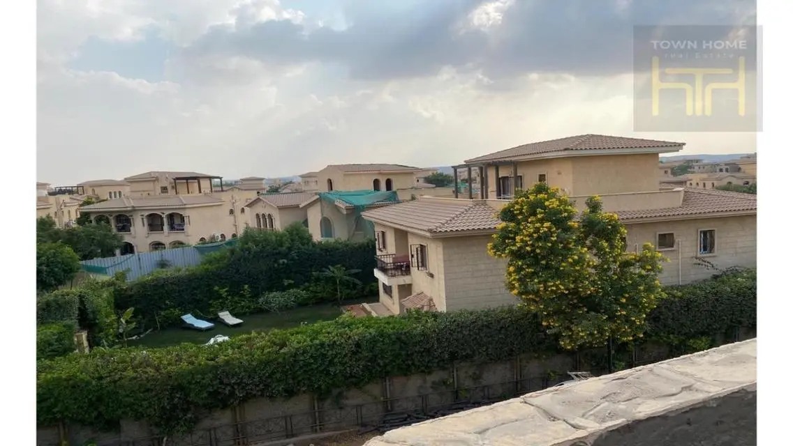 فيلا للايجار في مدينتي تشطيبات خاصه بالكامل