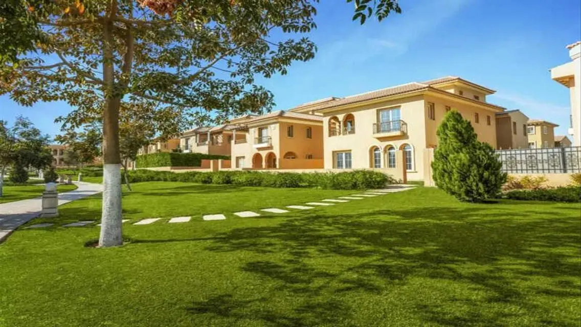 Townhouse Masonite for sale in Hyde Park Compound,