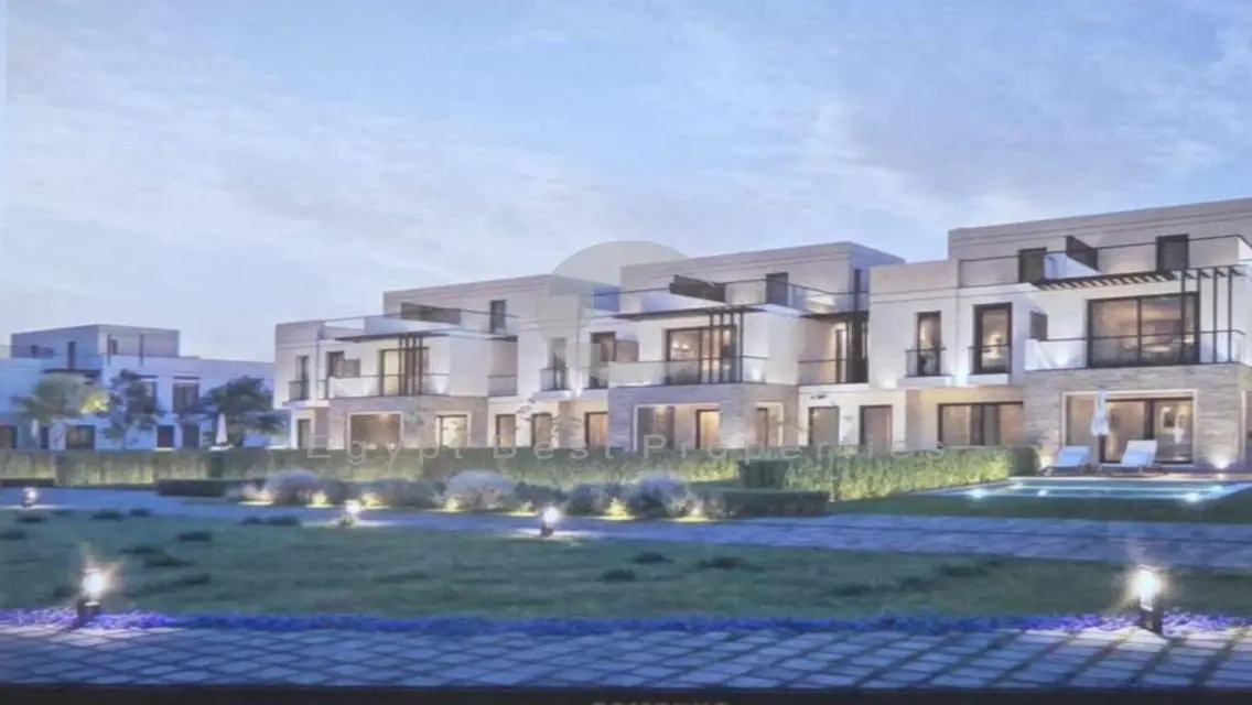 Own / Townhouse / Hyde Park / New Cairo / 5% DP