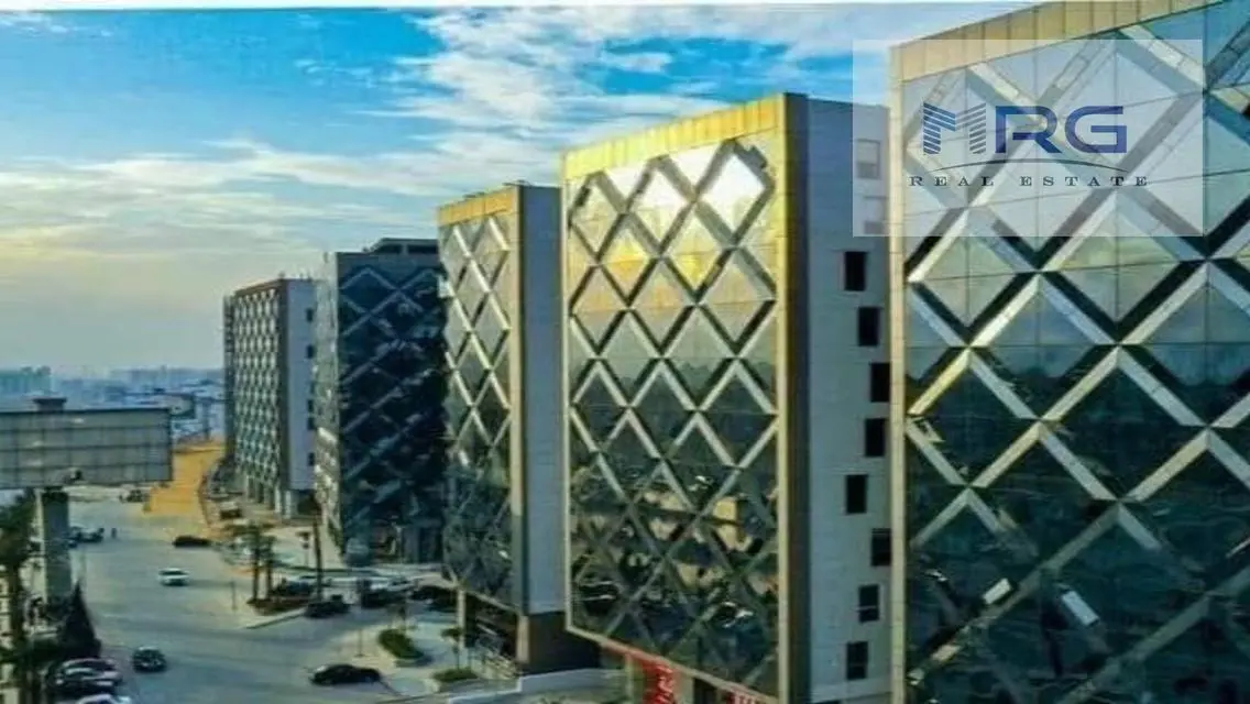 Finished apartment for sale in One Katameya
