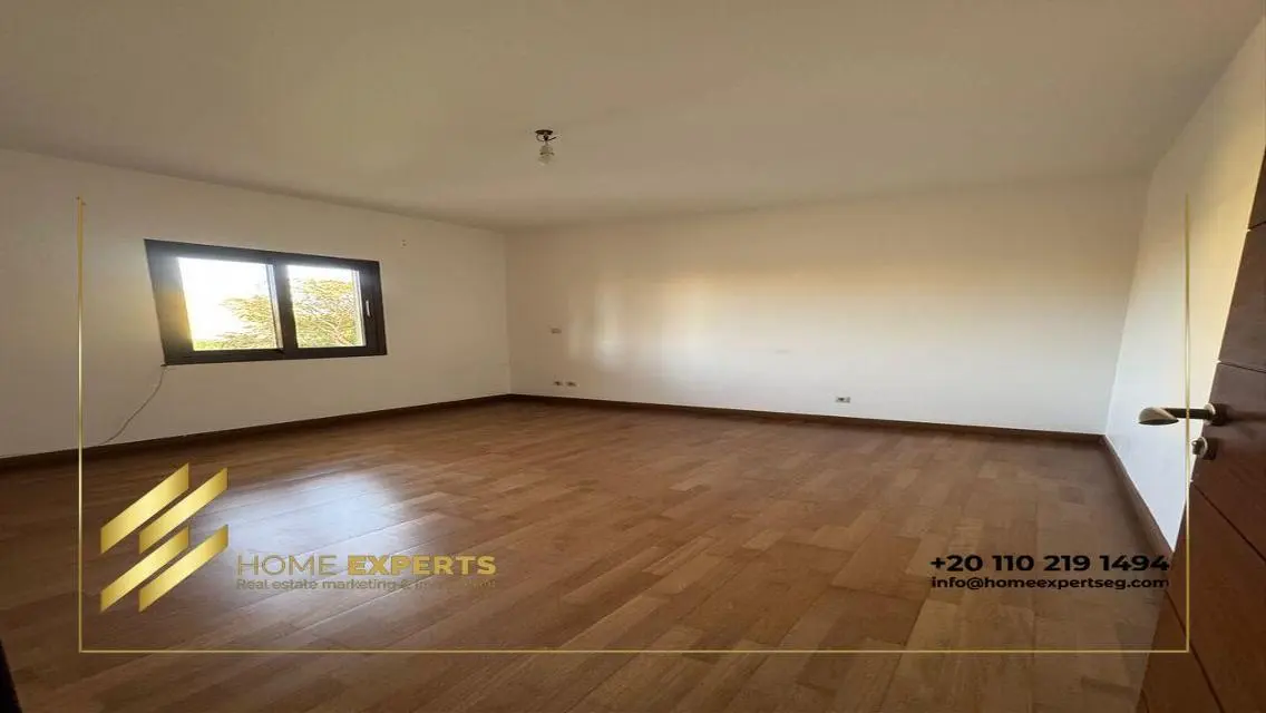 Step into elegance in our Standalone in Mivida