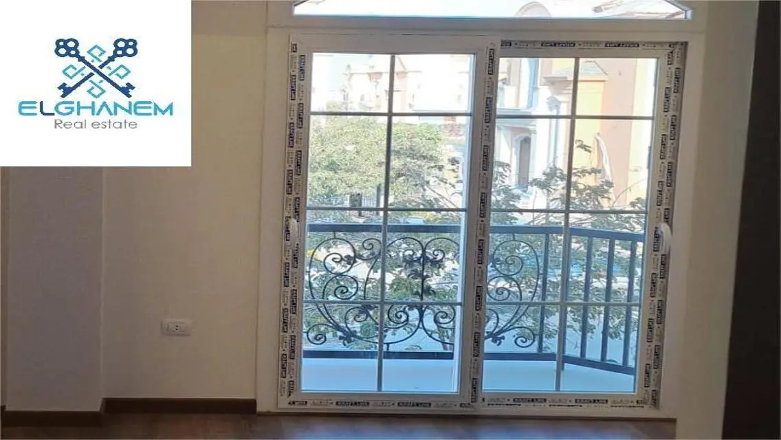 Townhouse Middle for sale fully finished