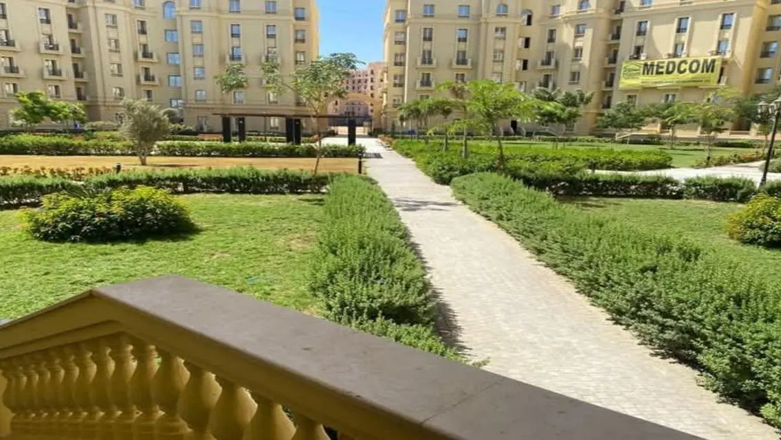 Finished apartment for resale - ready to move n R5