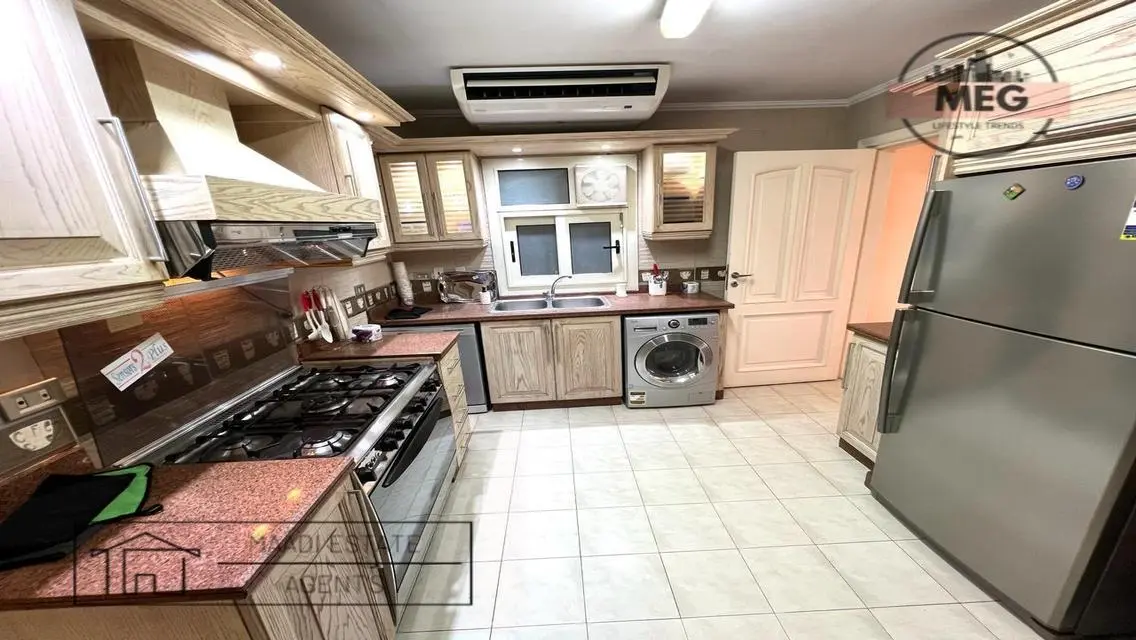 Amazing Duplex With Shared Pool In Prime Location