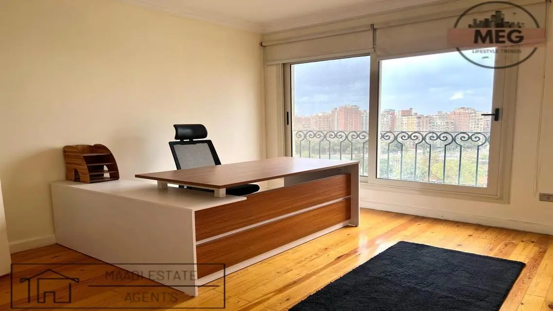 Amazing Duplex With Shared Pool In Prime Location