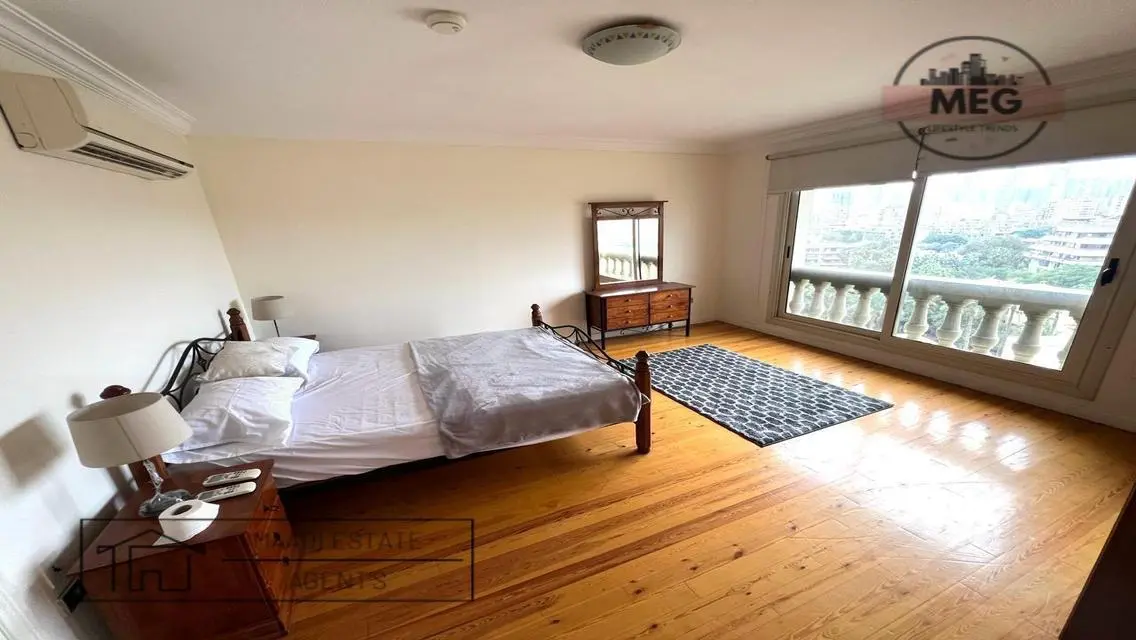 Amazing Duplex With Shared Pool In Prime Location
