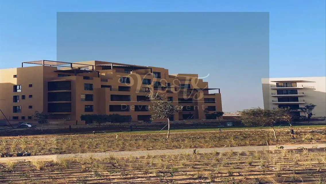شقة بموقع مميز لاند سكيب فيو تكملة اقساط