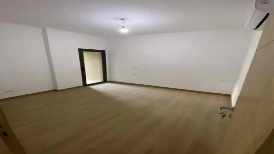 Nice Apartment for rent in Fifth Square Al Marasem