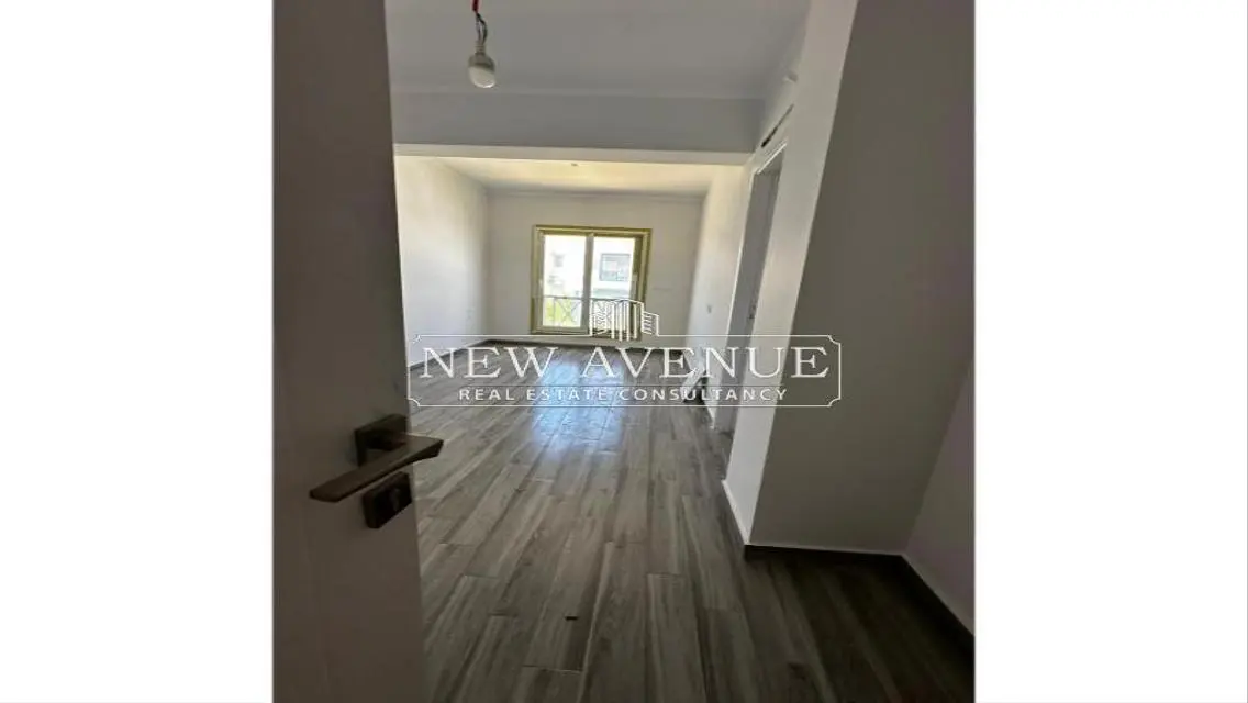 Under market price Twin house at Mountain view