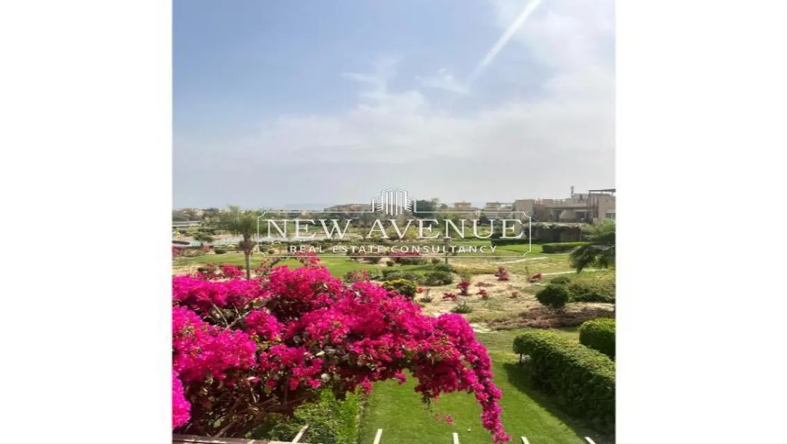 شاليه علوي كامل التشطيب في عين باى - جاهز للسكن