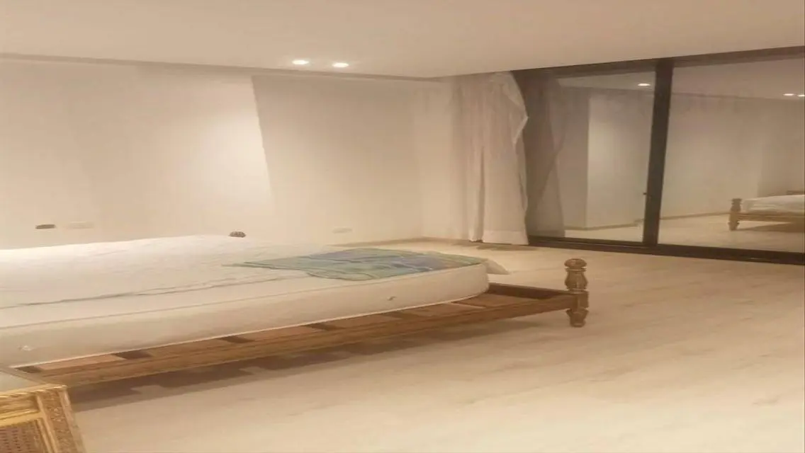 Semi-furnished duplex, ultra modern, first residen