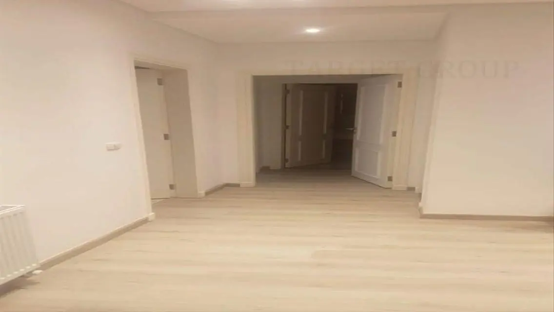 Semi-furnished duplex, ultra modern, first residen