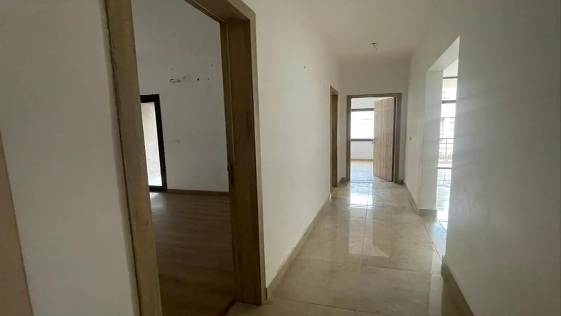 Luxury Apartment for Rent with Pool and Health Club