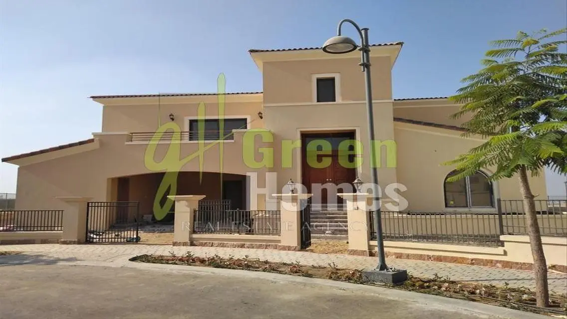 Standalone for rent in uptown cairo