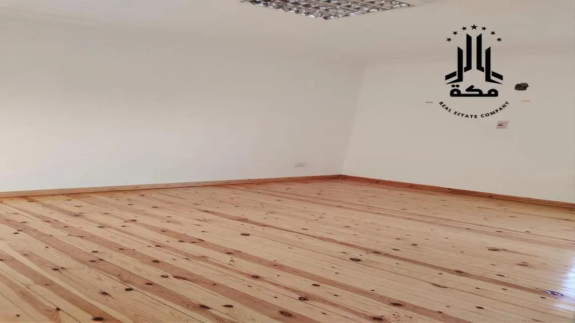Modern Property with Comprehensive Amenities