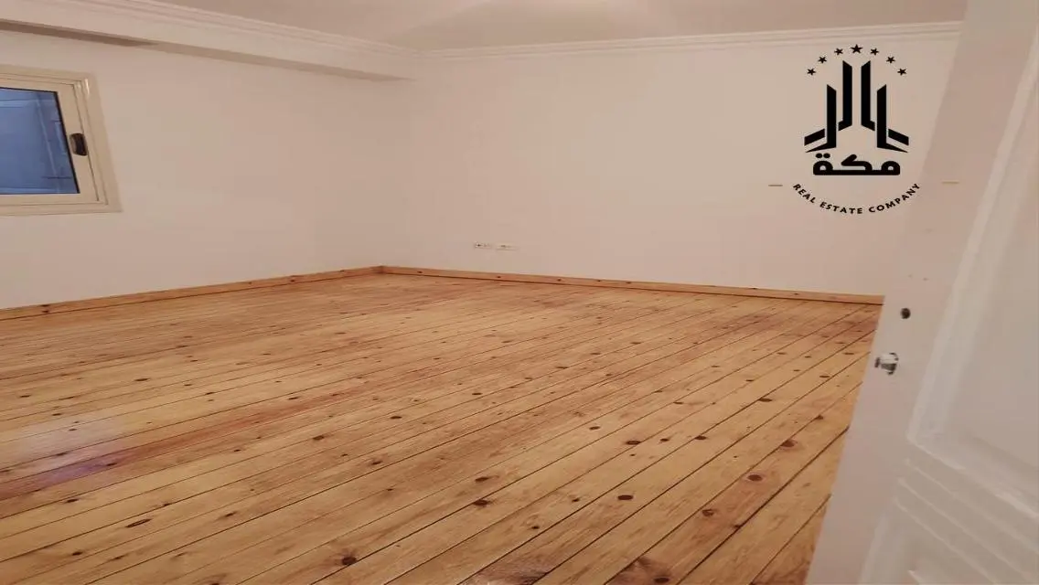 Modern Property with Comprehensive Amenities