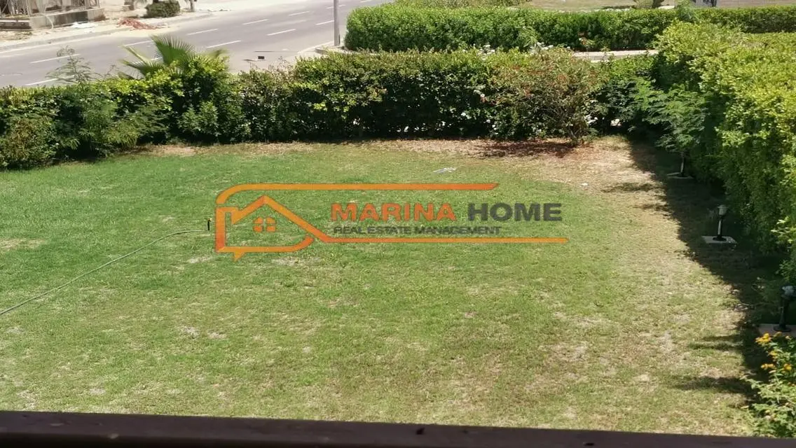 For sale: Duplex in Marina 7, near the lake