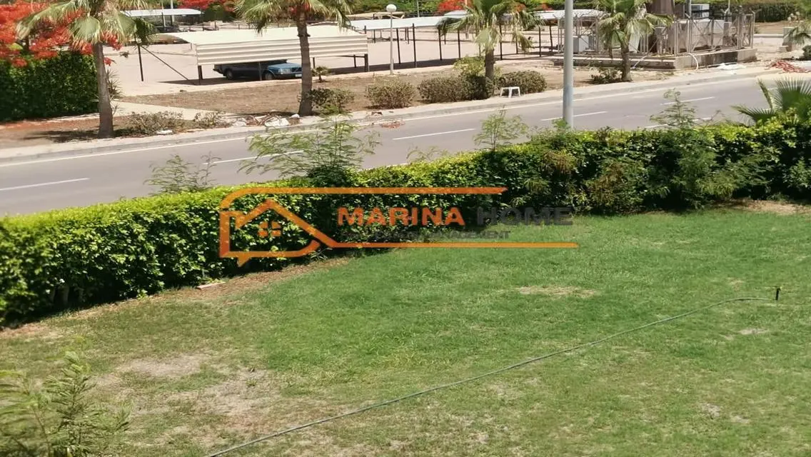 For sale: Duplex in Marina 7, near the lake