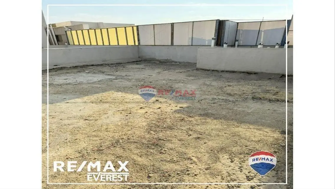 Semi-finished Penthouse Best Price in Zayed Dunes