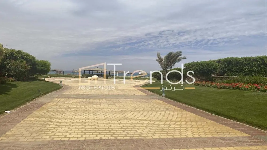 Luxury Villa for Sale in Prime Location
