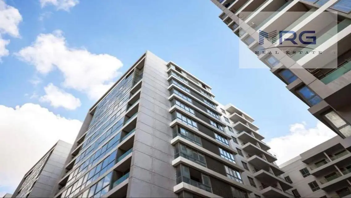 Luxury 3-Bedroom Apartment with Stunning Views