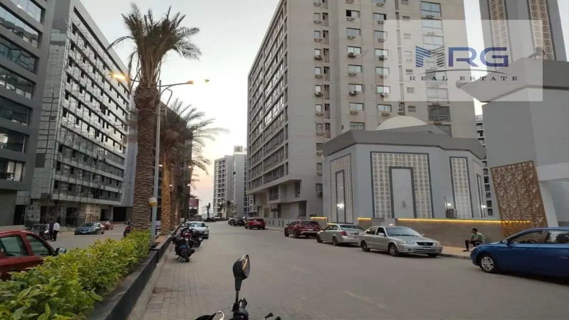 شقة فاخرة للبيع مع إطلالة رائعة