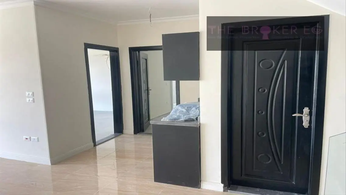 Luxury Apartment With 3 Bedrooms Spanning 215 Meters