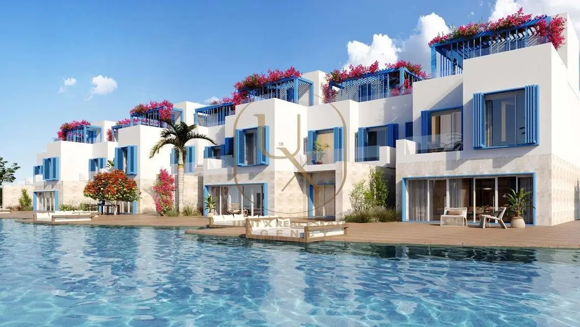 Luxurious Villa with Private Pool and Garden